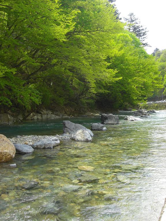 四万温泉 あやめや旅館 中之条町 エクステリア 写真