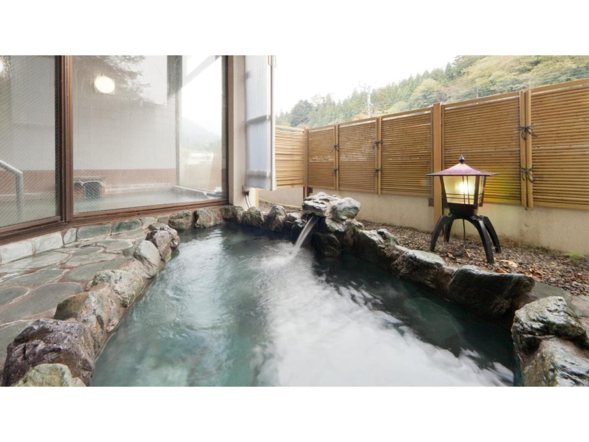 四万温泉 あやめや旅館 中之条町 エクステリア 写真