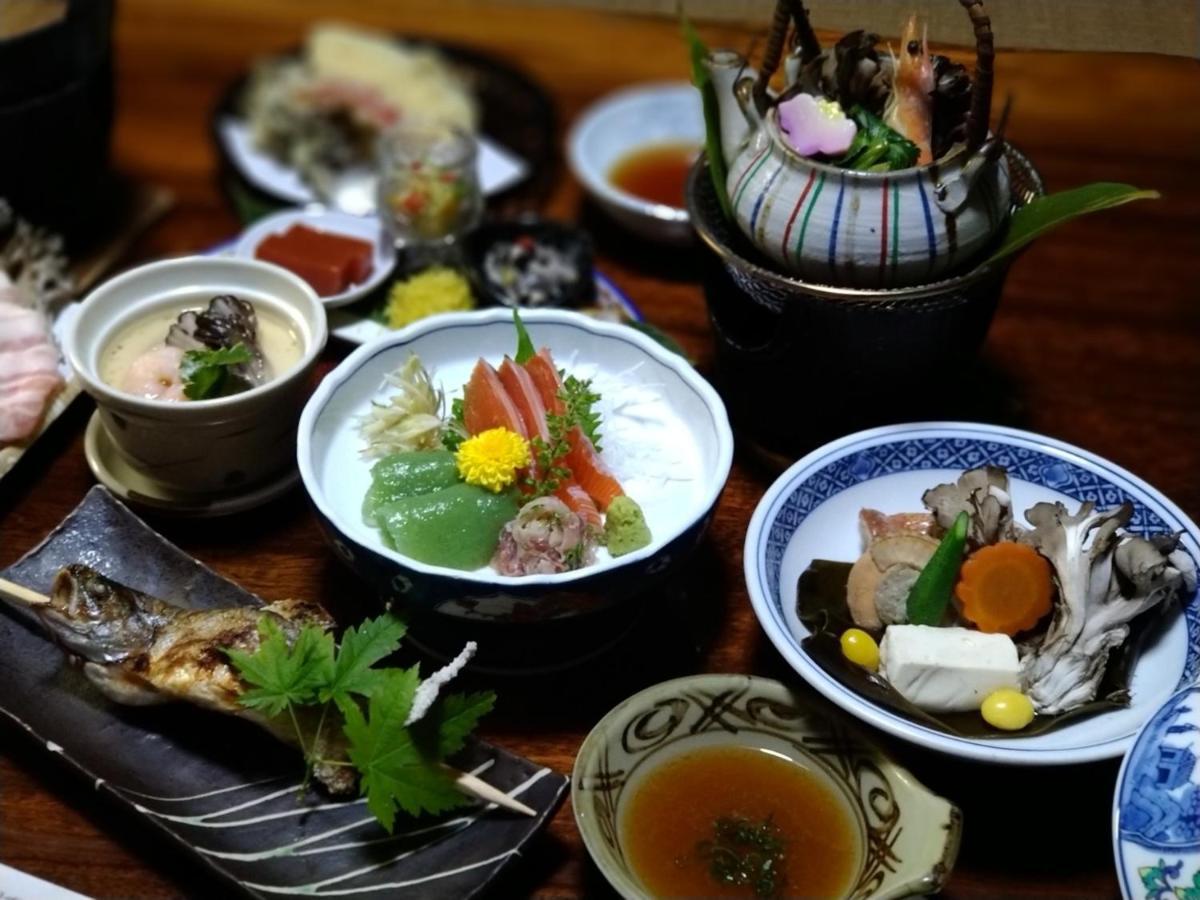 四万温泉 あやめや旅館 中之条町 エクステリア 写真