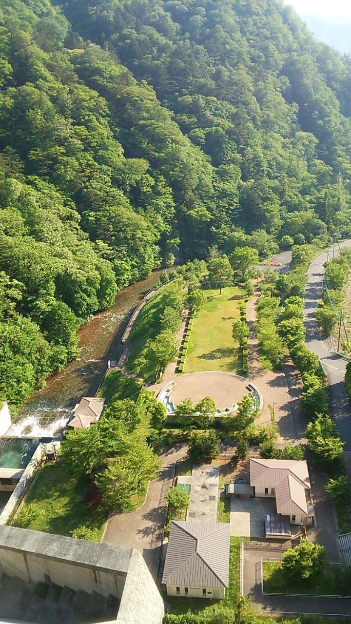 四万温泉 あやめや旅館 中之条町 エクステリア 写真